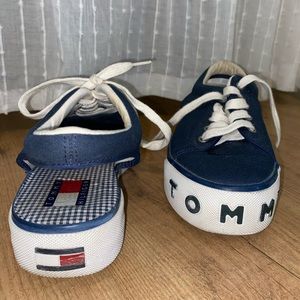 Tommy Hilfiger Shoes❤️💙🤍